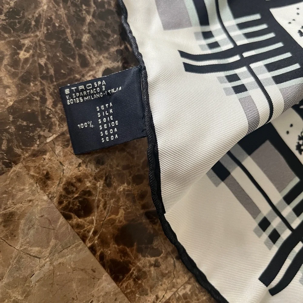 ETRO black and White Paisley Silk Scarf